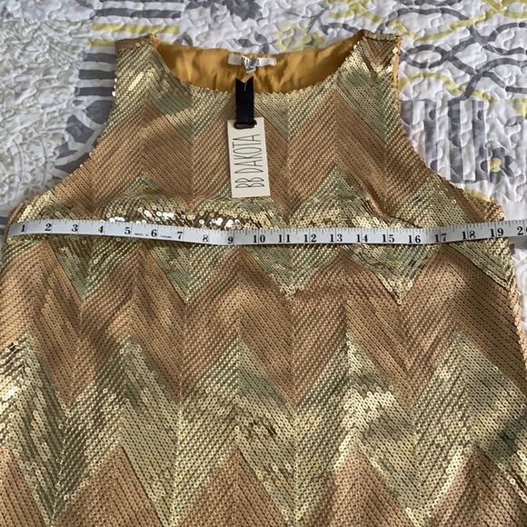 BB Dakota Gold Sequin Mod Style Dress - Picture 9 of 11